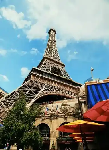 Image de la tour eiffel pour le site offreshotels.com